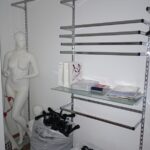 ARREDO NEGOZIO ABBIGLIAMENTO COMPLETO 4 m arredamento negozio abbigliamento 25