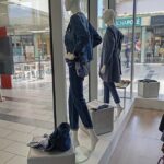 ARREDO NEGOZIO ABBIGLIAMENTO COMPLETO 22 m arredamento negozio abbigliamento 4